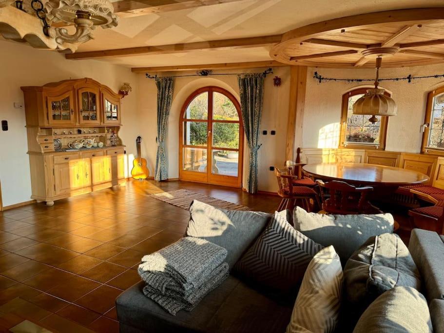 באד טולץ Romantisches Alpenchalet - Mit Sauna Und Kamin - Ruhig Und Zentral מראה חיצוני תמונה